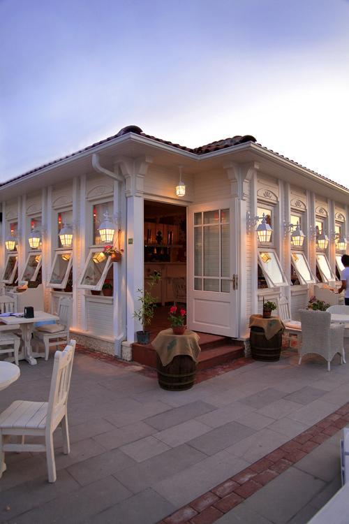 Trilyali Butik Hotel Tirilye Экстерьер фото